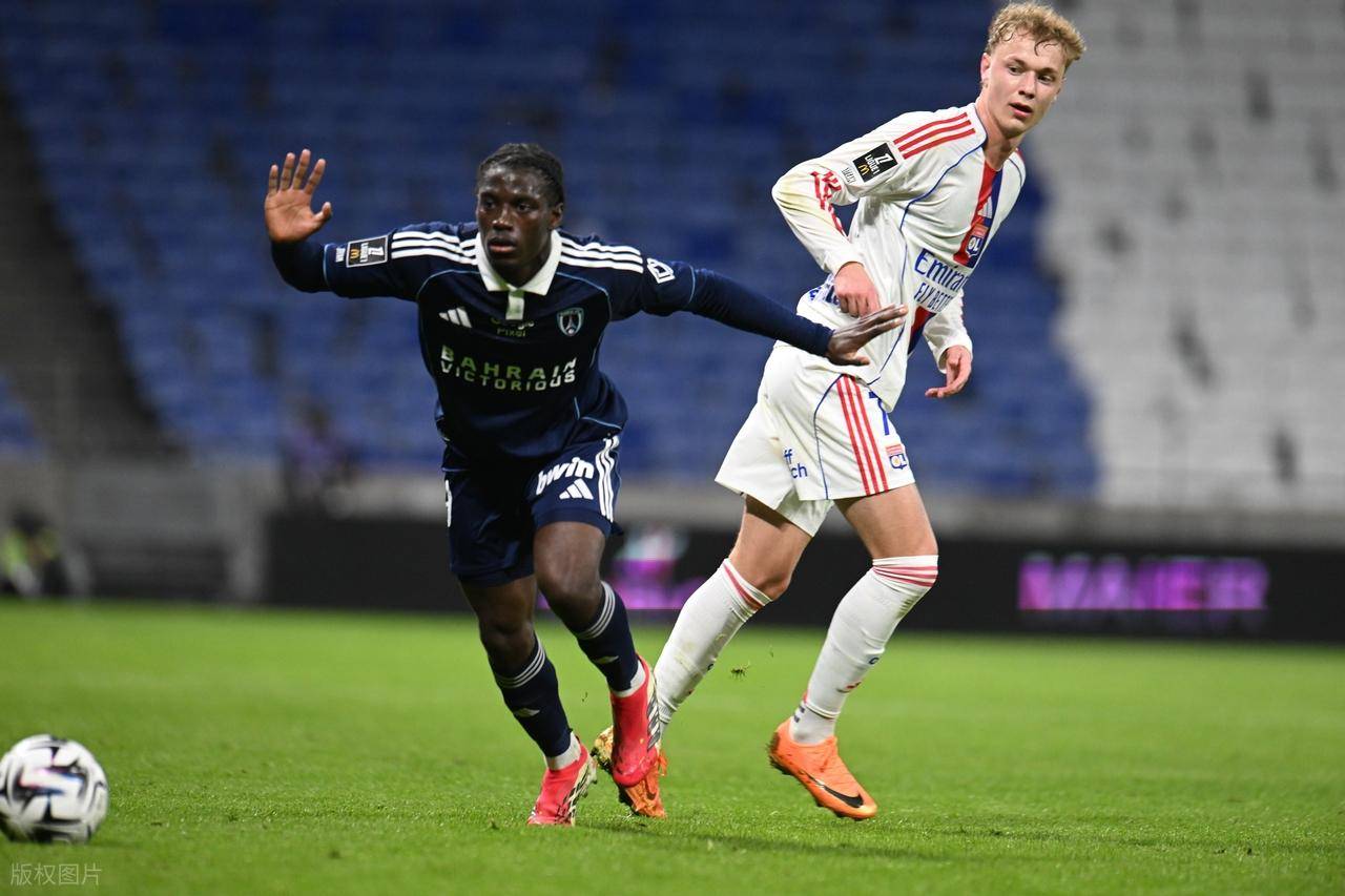 随着里昂1-1，尼斯0-4，里尔1-1，朗斯3-0，法甲最新积分榜出炉